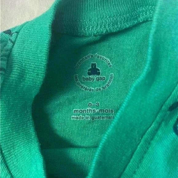 GAP - 2 piece baby set - T-shirt and joggers Size 0-3 months - Picture 3 of 7